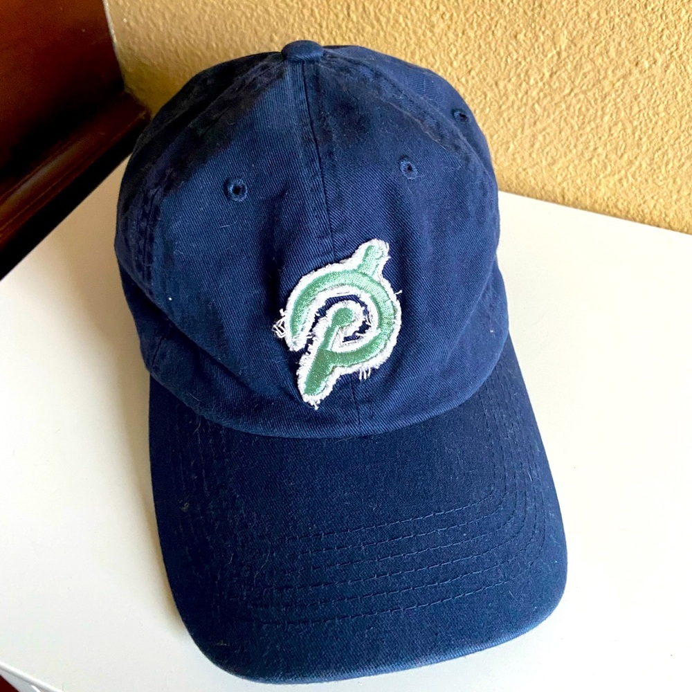 Peloton hat